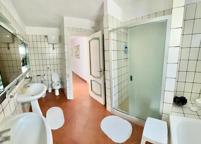 Aimee Позітано